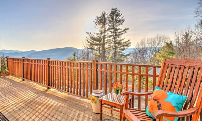 Jackson House | EPIC Mountain View Home : Minutes to Skiing!