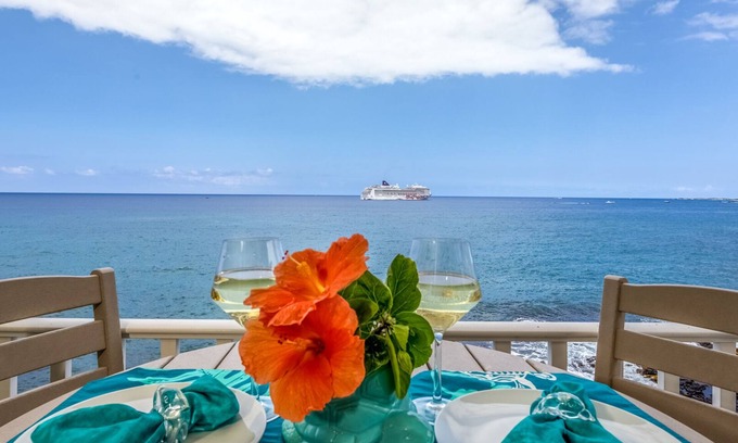 Historic Kailua Village Condo | 🌊 EPIC Oceanfront Condo at Hale Kona Kai #403, TOP FLOOR, ELEVATOR, CENTRAL AC 🐬