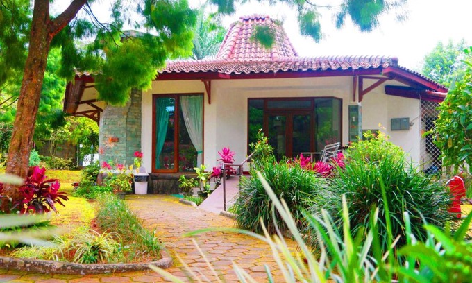Bogor Tengah Cabin | Erema Village