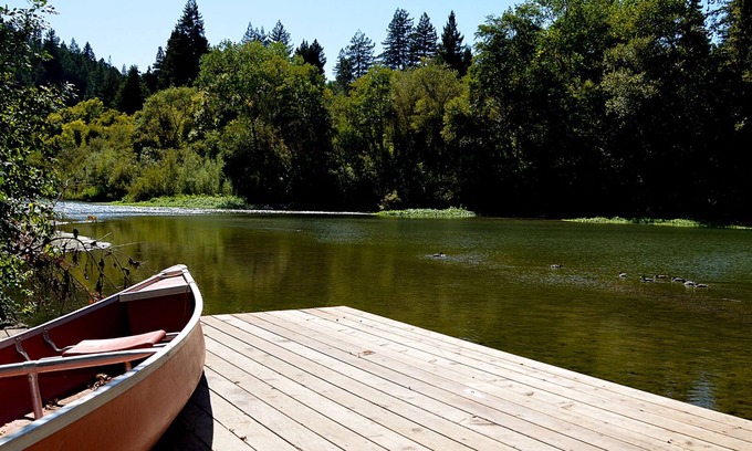Guerneville Cabin | Eric's Landing ~ Riverfront, Fun with Friends Getaway! Dog Friendly!