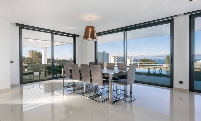 Mafra Villa | ERICEIRAHILLS- "THE VILLA" LUXURY VILLA IN BEAUTIFUL ERICEIRA