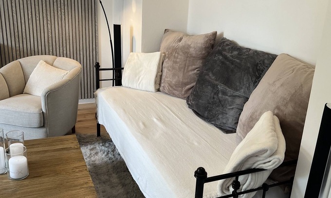 Kolbermoor Apartment | Erlebe Einen Einzigartigen Wohnkomfort auf 2 Zi. in Bad Aibling