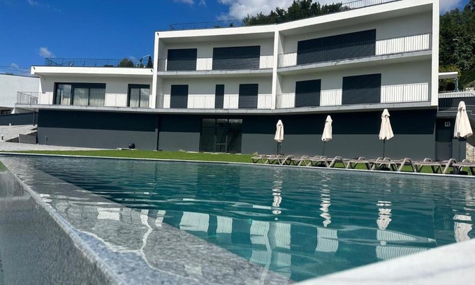 Guilhofrei House | Ermal Terrace