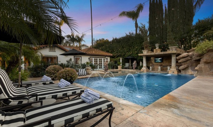 Woodland Hills House | Erwin Estate - A Perfect Blend of Modern Elegance with Mid-Century Undertones