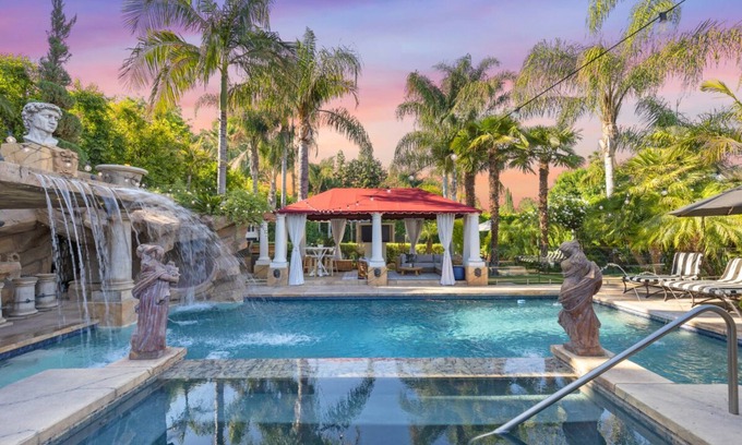 Woodland Hills House | Erwin Estate