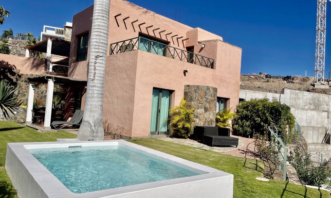 Salobre Villa | 120 m² Villa ∙ 2 bedrooms ∙ 4 guests