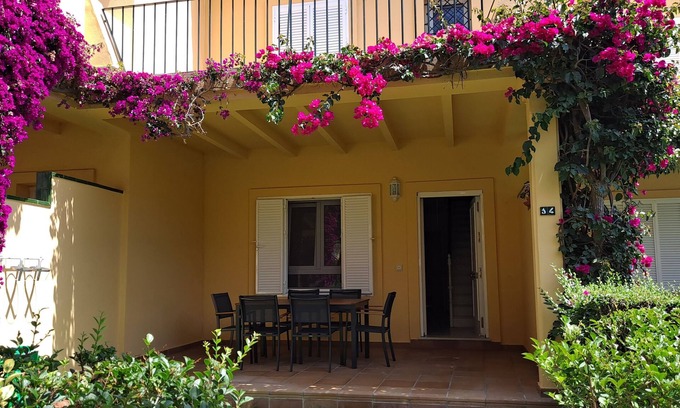 Chiclana de la Frontera House | Townhouse in Novo Sancti Petri, close to the beach and golf courses.