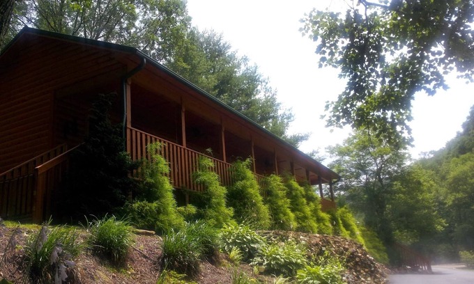 Sparta Cabin | Escape and Heal your body and soul