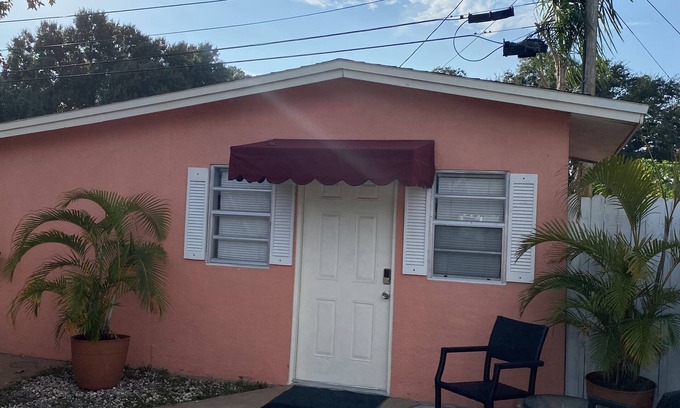 Town N County Park Apartment | Escape By The Bay