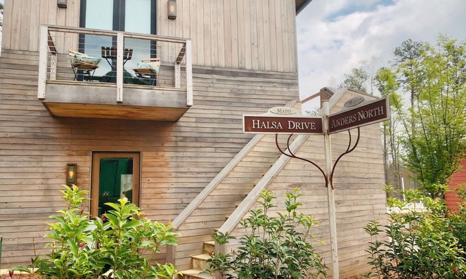Palmetto House | Escape + Enjoy Wellness in Serenbe - Pets Welcome + Golf Cart