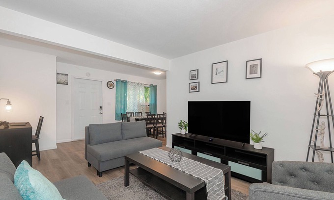 Victoria Park House | Escape in Fort Lauderdale!