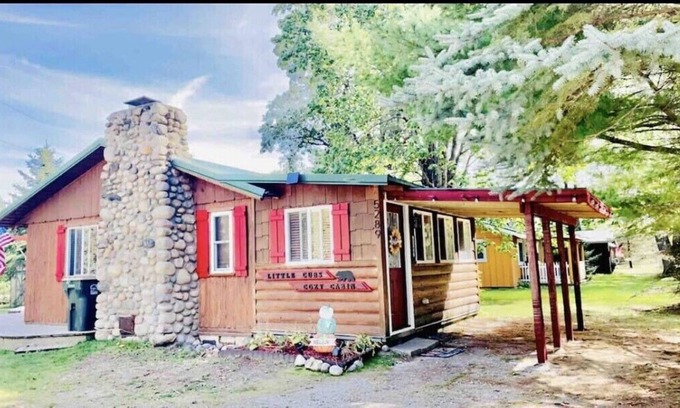 Gaylord House | ‘Escape Room Adventure’ at Little Cubs Cozy Cabin