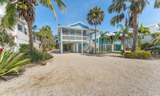 Anna Maria House | Escape to Anna Maria Island!