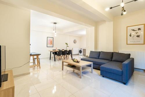 Kalamata Apartment | Escape to Kalamata's Old City Your Urban Oasis