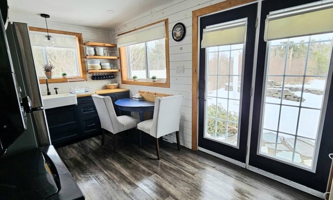 Lawrencetown Cottage | Escape to nature at Saltwater Hideaway Cottage. Panoramic views!