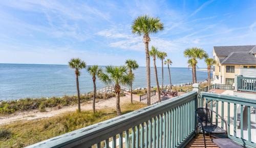 Saint Helena Island House | Escape to Oceanfront Bliss at 643 Newhaven, Golf Cart & Resort Access Included!