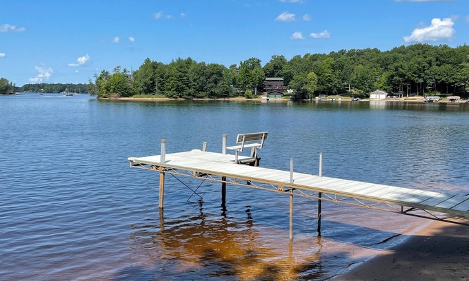 Tomahawk Cabin | Escape to Paradise: Your dream vacation awaits in our stunning lakefront rental!