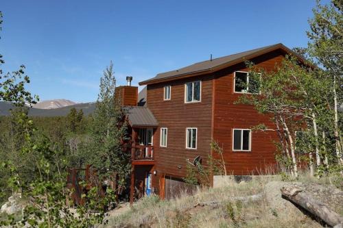 Fairplay House | Escape to Pure Luxury with the Entire Family - Blue Sky Ridge