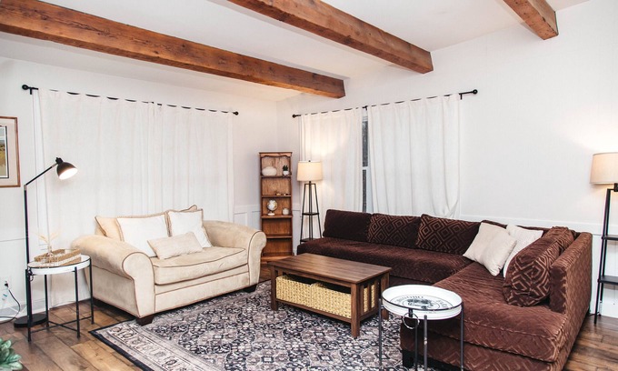 New Paltz House | Escape to the heart of the Hudson Valley!