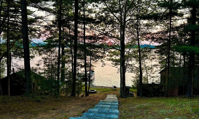 Rhinelander House | Escape to the Lake – Your Perfect Getaway Awaits!