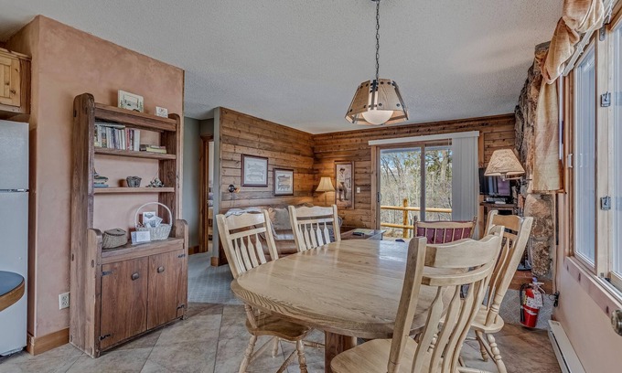 Clark Cabin | Escape to the mountains and peaceful valley, near hiking and snowmobiling!