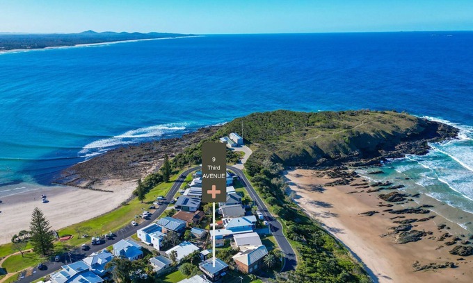 Arrawarra Headland House | Escape to your dream holiday at ‘Bombora'