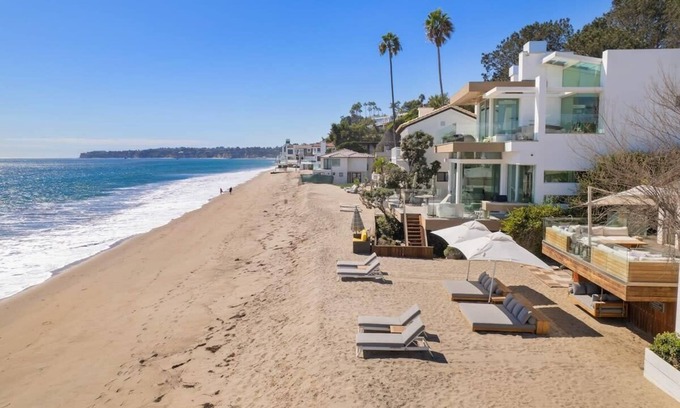 Central Malibu House | Escondido Beach Club by Stay Awhile Villas