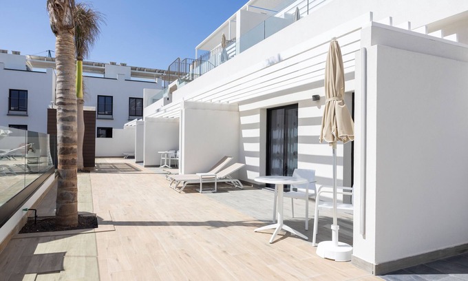 El Cotillo Apartment | Esmeralda Cotillo Homes by LIVVO