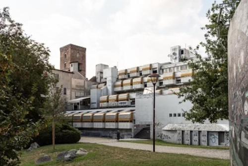 Ivrea Apartment | Espacio SerrART 325