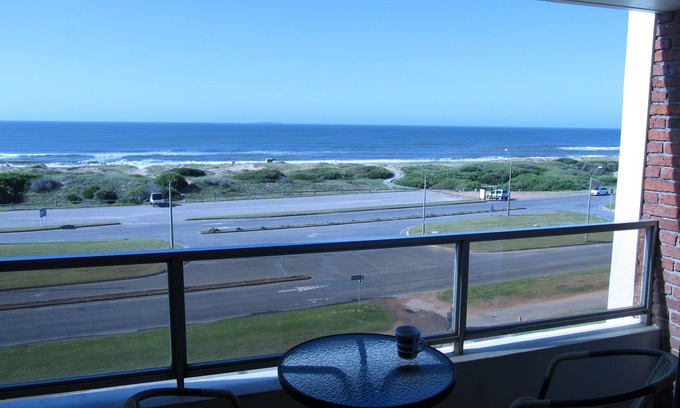San Rafael Apartment | Espectacular vista al mar! Breathtaking view of the ocean! (parada 10 - brava)
