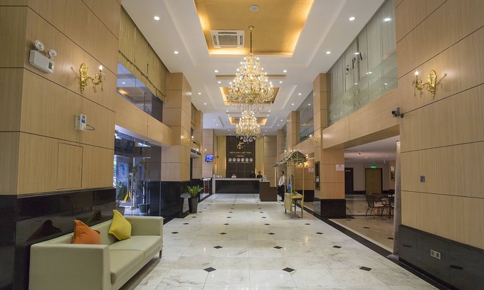 Kandawgyi Lake Area Hotel | Esperado Lake View Hotel