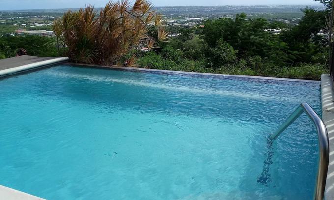 Shop Hill House | ESPERANZA Cottage Great views. Cool Breezes.