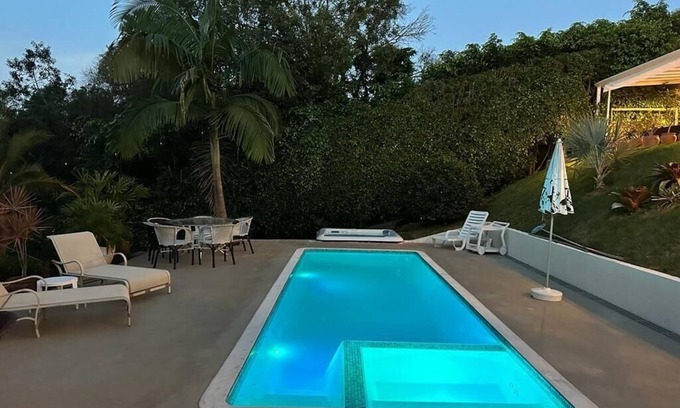 Sorocaba House | Espetacular e Charmosa Casa, Condomínio Fech, Ar, Spa+hidro, Piscina, Tv, Wifi,