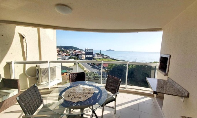 Penha Apartment | Espetacular vista do mar - Beto Carrero - Ap502