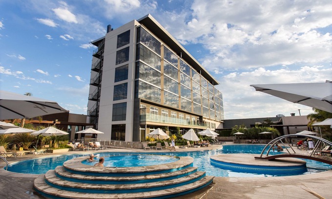 Maipu Hotel | Esplendor by Wyndham Mendoza