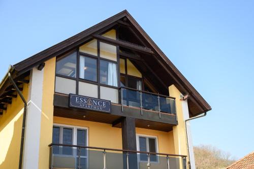 Tokaj Apartment | Essence Apartman Tokaj