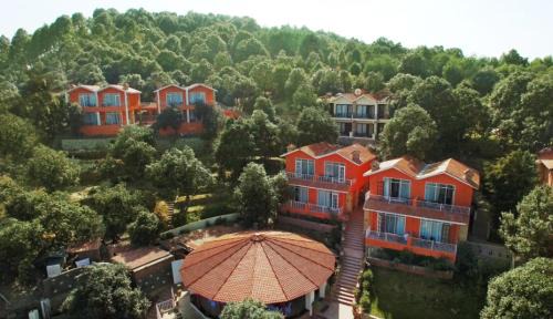Khatoli Hotel | Essence of Nature, Ranikhet