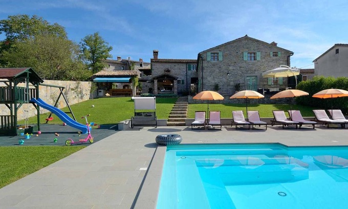Buzet Villa | Estate with four stone villas and swimming pool