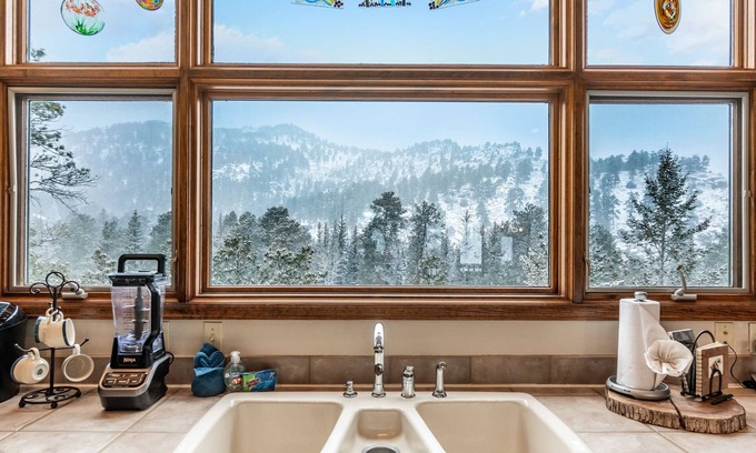 Aspen Brook House | Estes Escape - Spacious Family Mountain Home Retreat Sleeps 14 - 20-NCD0268
