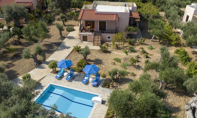 Asteri Villa | Estia, "goddess" Of Family And Warmth In Cretan Nature!