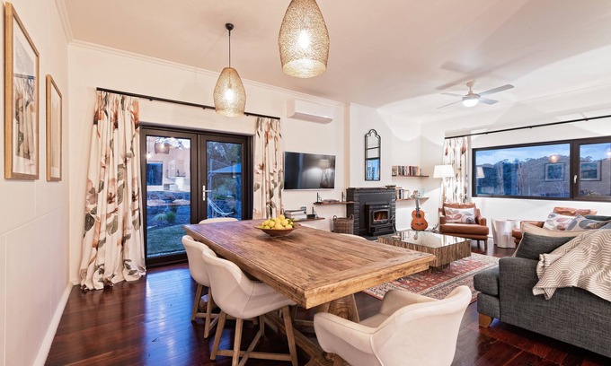 Crafers Cottage | Esto House