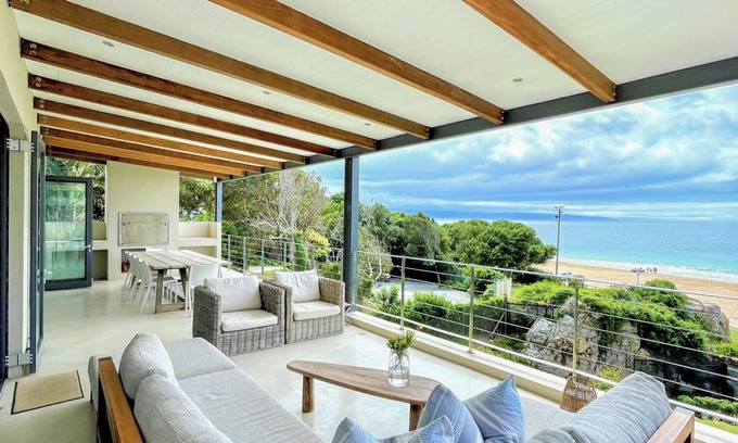 Plettenberg Bay Villa | Estrella Residence - Four Bedroom Villa, Sleeps 12