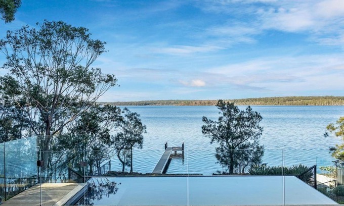 Basin View House | Estuary House Basin View