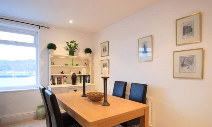 Deganwy Apartment | Estuary View Apartment Deganwy, Conwy
