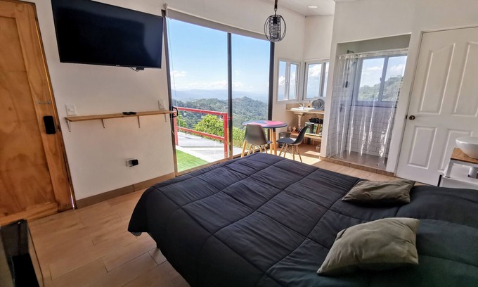 Garabito Apartment | Estudio con Impresionante Vista al Océano Pacífico, Vista de Pájaros e Insectos