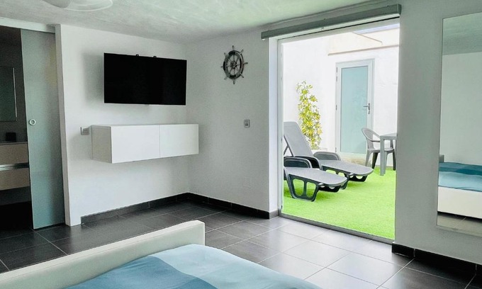 Tahiche Apartment | Estudio Grey by Vulcano Homes