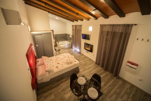 Santa Cruz de la Sierra House | Estudios Rurales La Casa de Luis