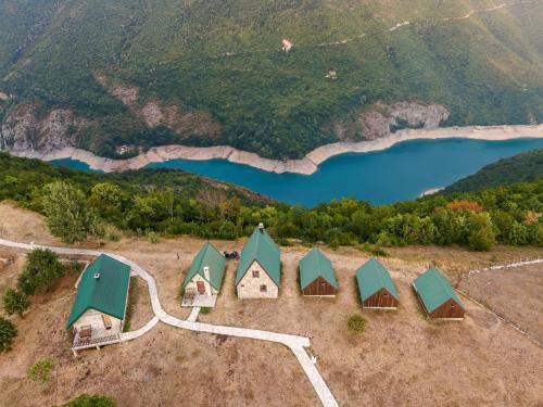 Pluzine House | Etno selo Izlazak