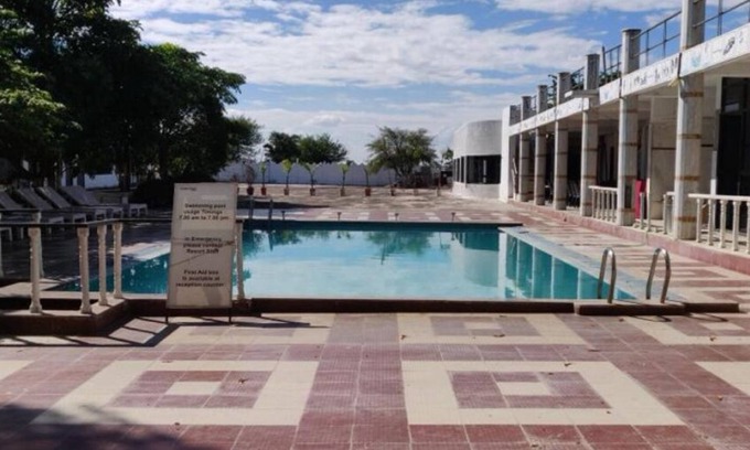 Khuldabad Resort | Etranger Resorts