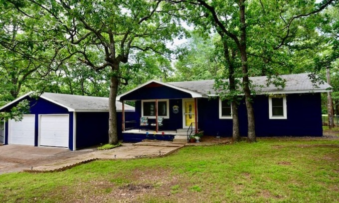 Checotah House | Eufaula Lake Life - Lake Front House